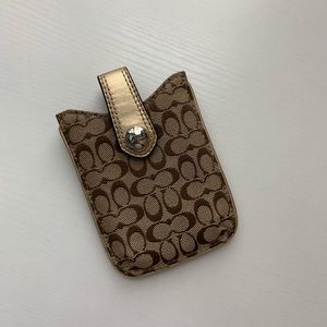 {coach} accessory holder